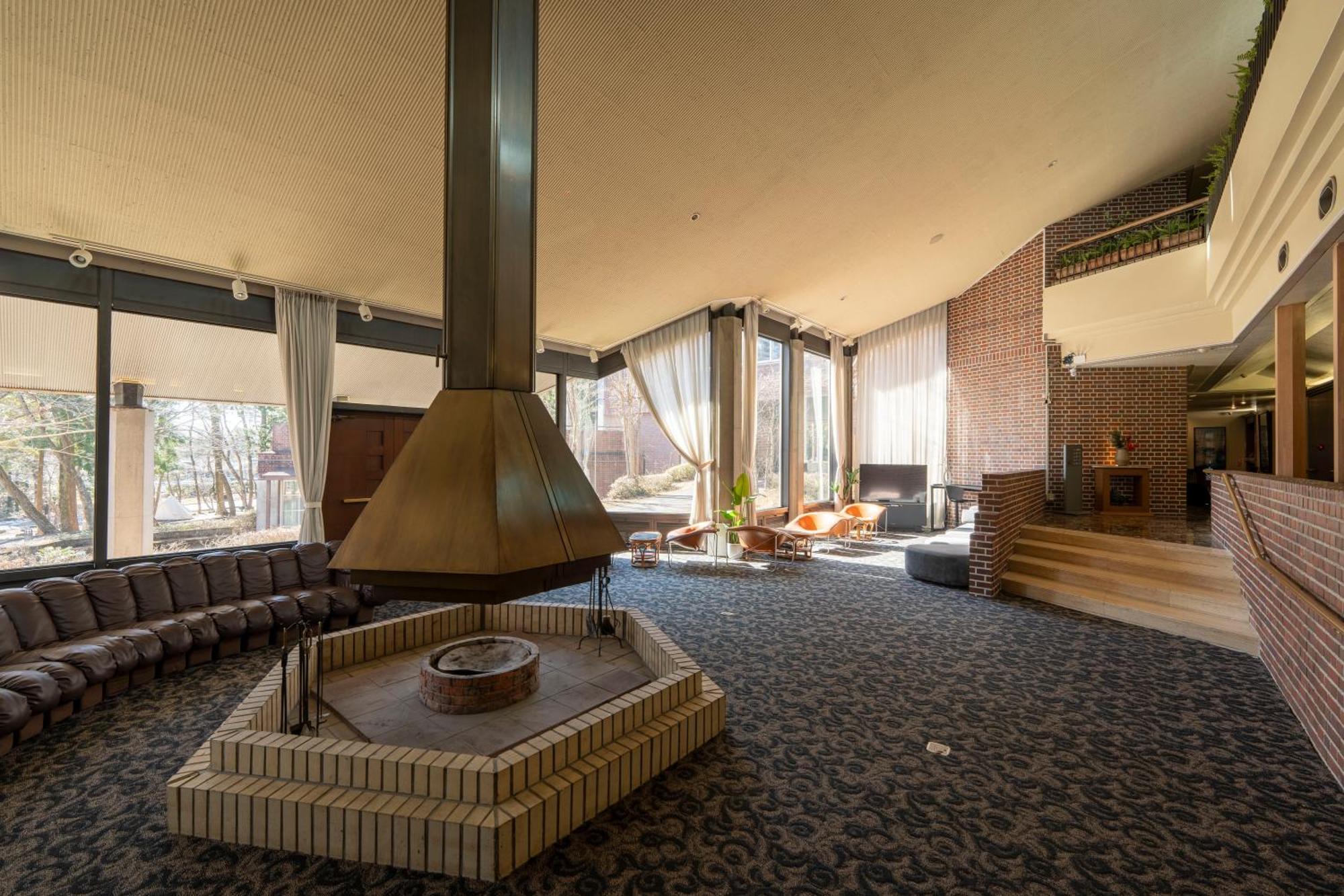 富士祥栄会館 Hotel Oyama  Exterior photo